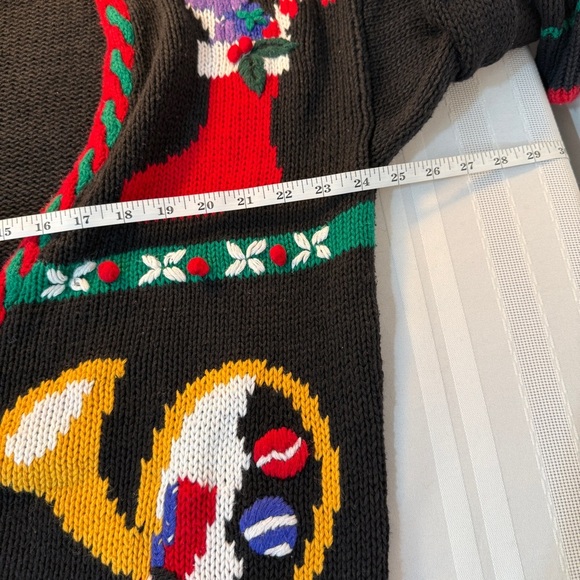 Black Red vintage Holiday Cardigan Sweater size medium Christmas embroidered - Picture 8 of 9